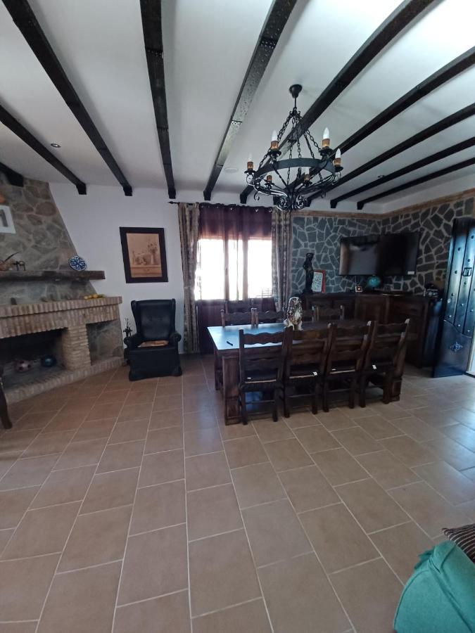 Villa Martinez Alquiler Rural Isabel Alcalá del Valle Εξωτερικό φωτογραφία