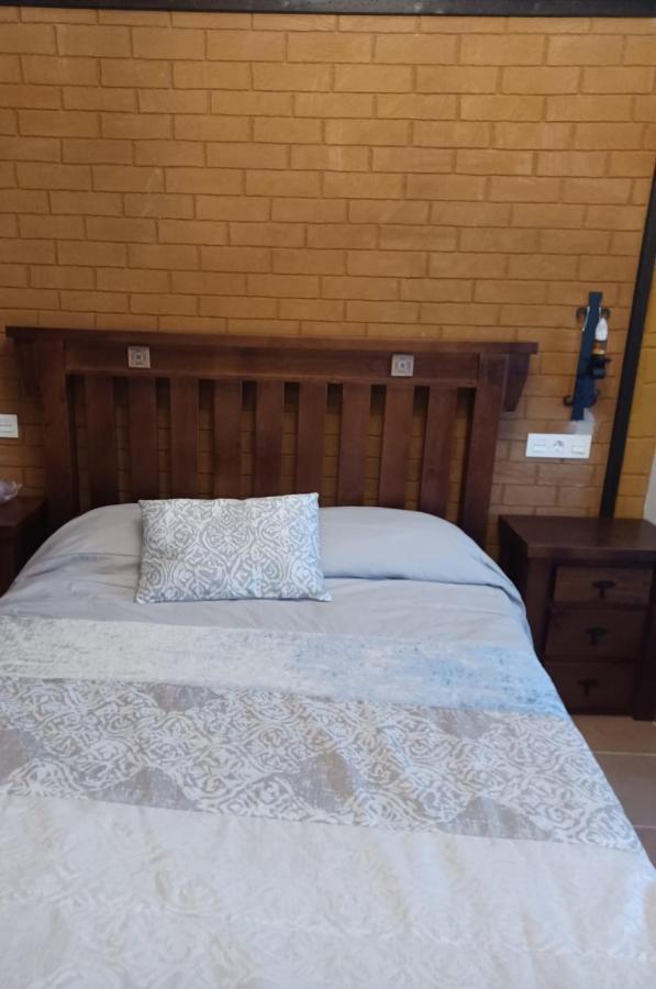 Villa Martinez Alquiler Rural Isabel Alcalá del Valle Εξωτερικό φωτογραφία