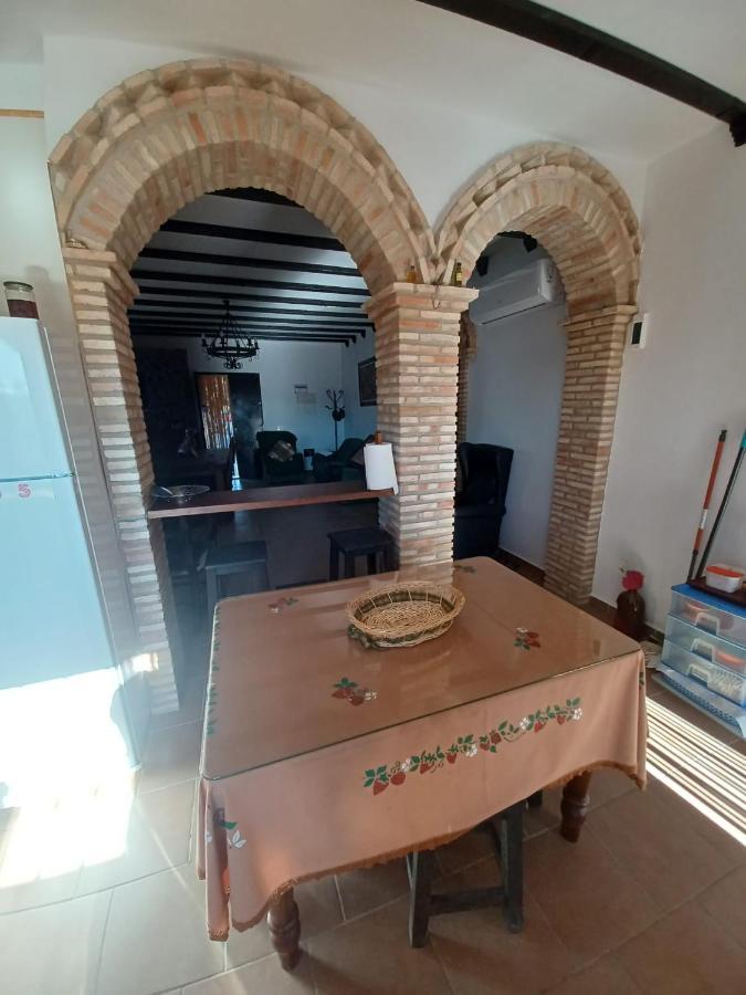 Villa Martinez Alquiler Rural Isabel Alcalá del Valle Εξωτερικό φωτογραφία